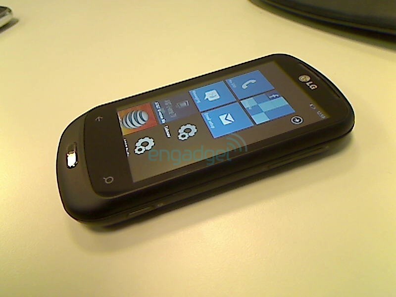 LG-C900-3