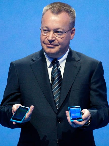 Nokia World 2011. Stephen Elop presents the Lumia 800.