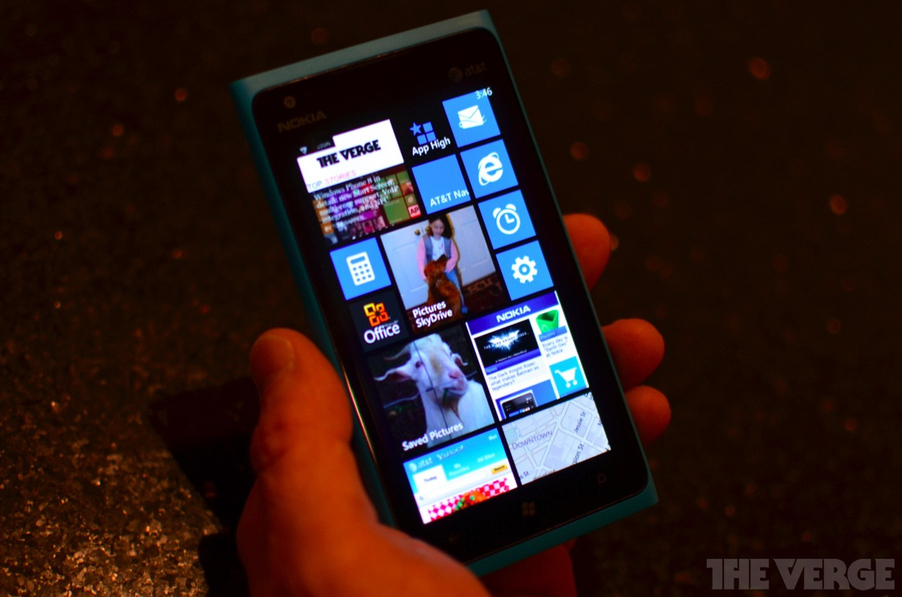 Windows Phone 7.8 Nokia Lumia (5)