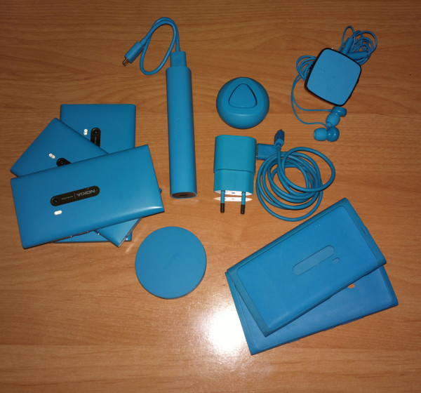 Nokia cyan