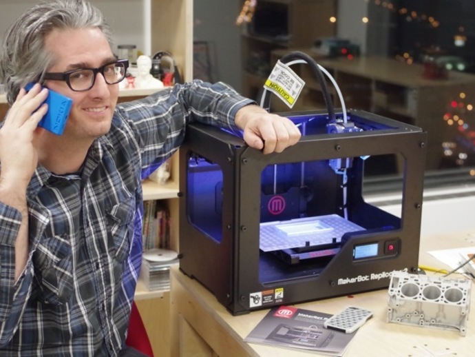 MakerBot 3D Cover Lumia 820 (1)