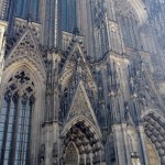 Lichtquelle rechts oben, Motiv wird zur Lichtquelle hin immer milchiger