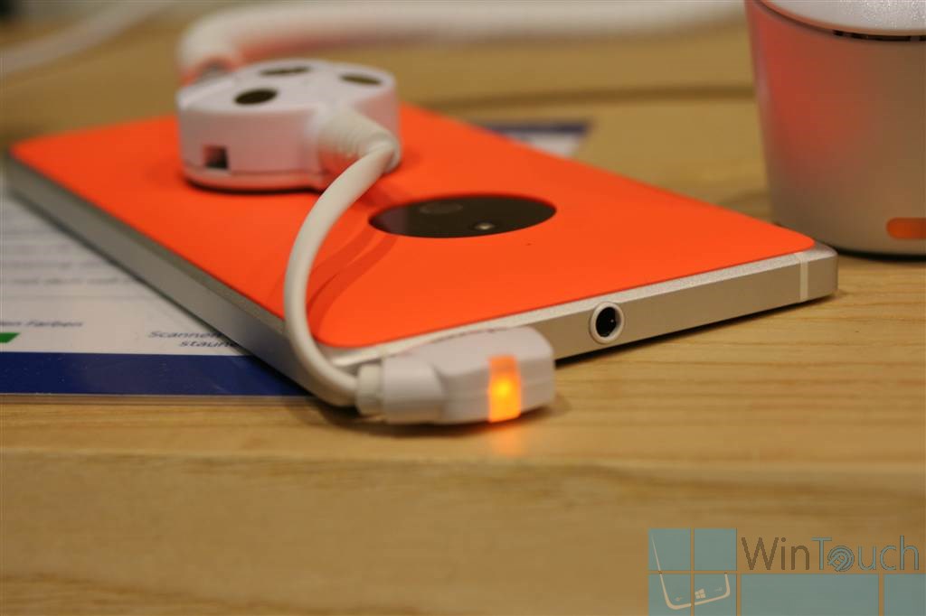 Lumia 830  (1)