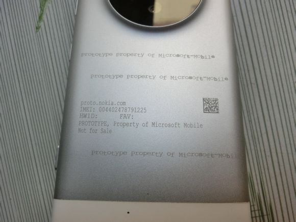 lumia-1030-prototype-leak3