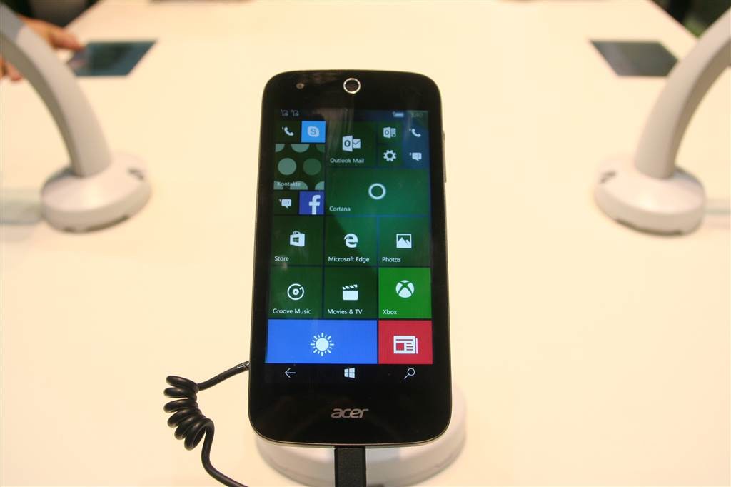 Acer M330_IMG_2483